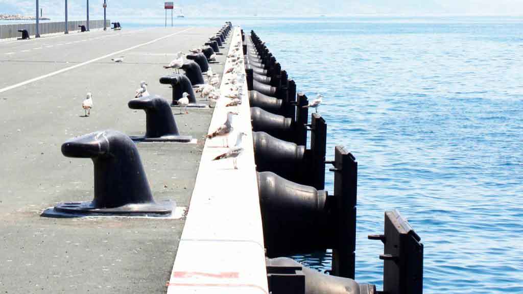 Bollard Dermaga atau Marine Bollard Bahan Kokoh