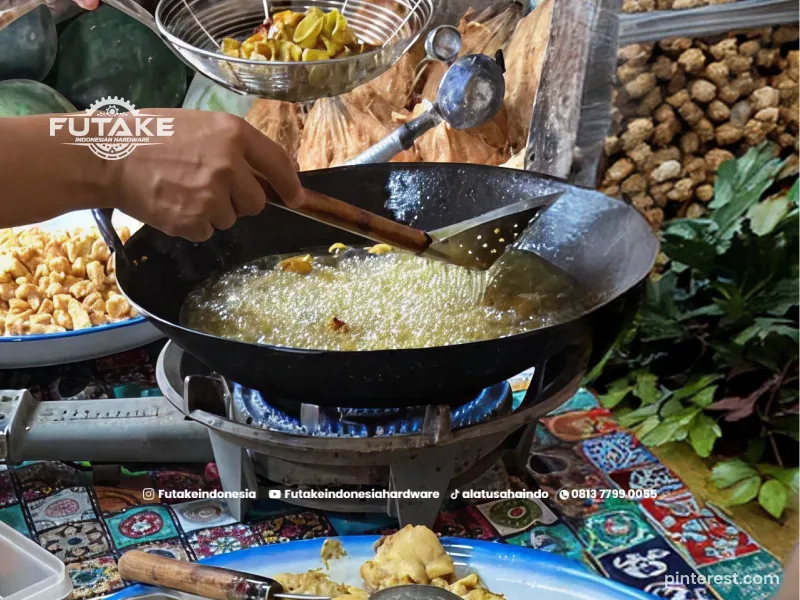 Wajan: Perbedaan dengan Kuali dan Panci, Jenis, Tips Pilih dan Harga