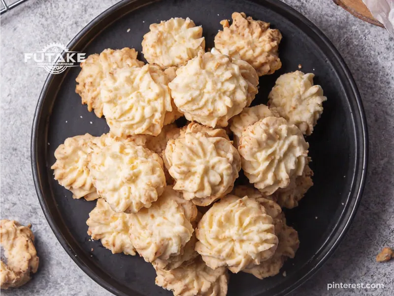 kue sagu keju lembut dan renyah dengan aroma keju khas kue lebaran 