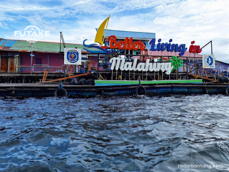 wisata malahing sebagai desa terapung yang terkenal dengan makanan khas dan juga budaya yang wajib dikunjungi saat libur lebaran