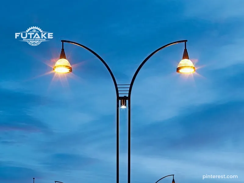 Tiang Lampu Jalan untuk Jalan Provinsi 